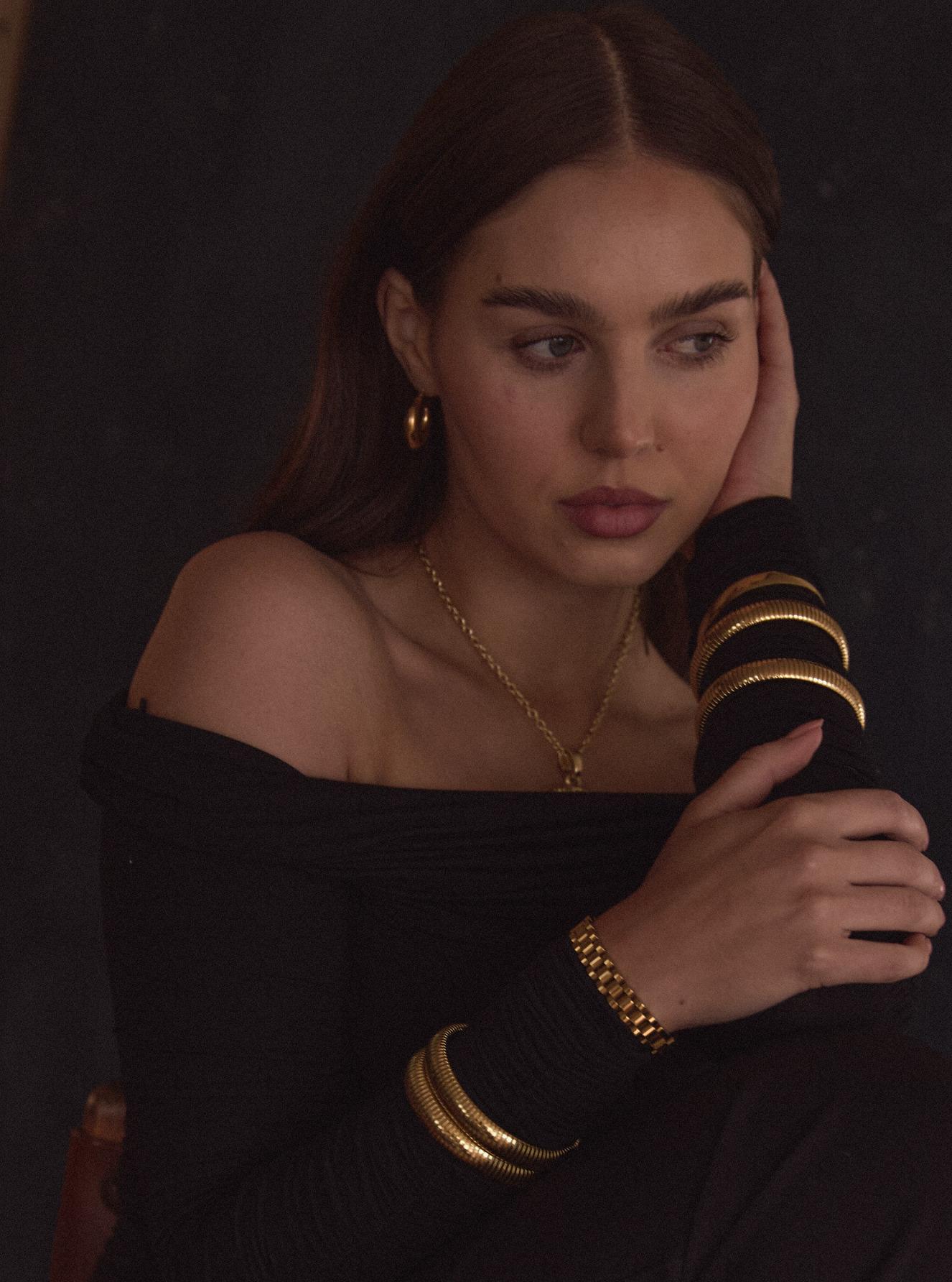 Zoe Earrings